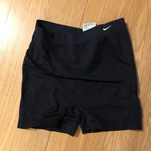 NWOT Nike spandex shorts tennis 🎾 M/L